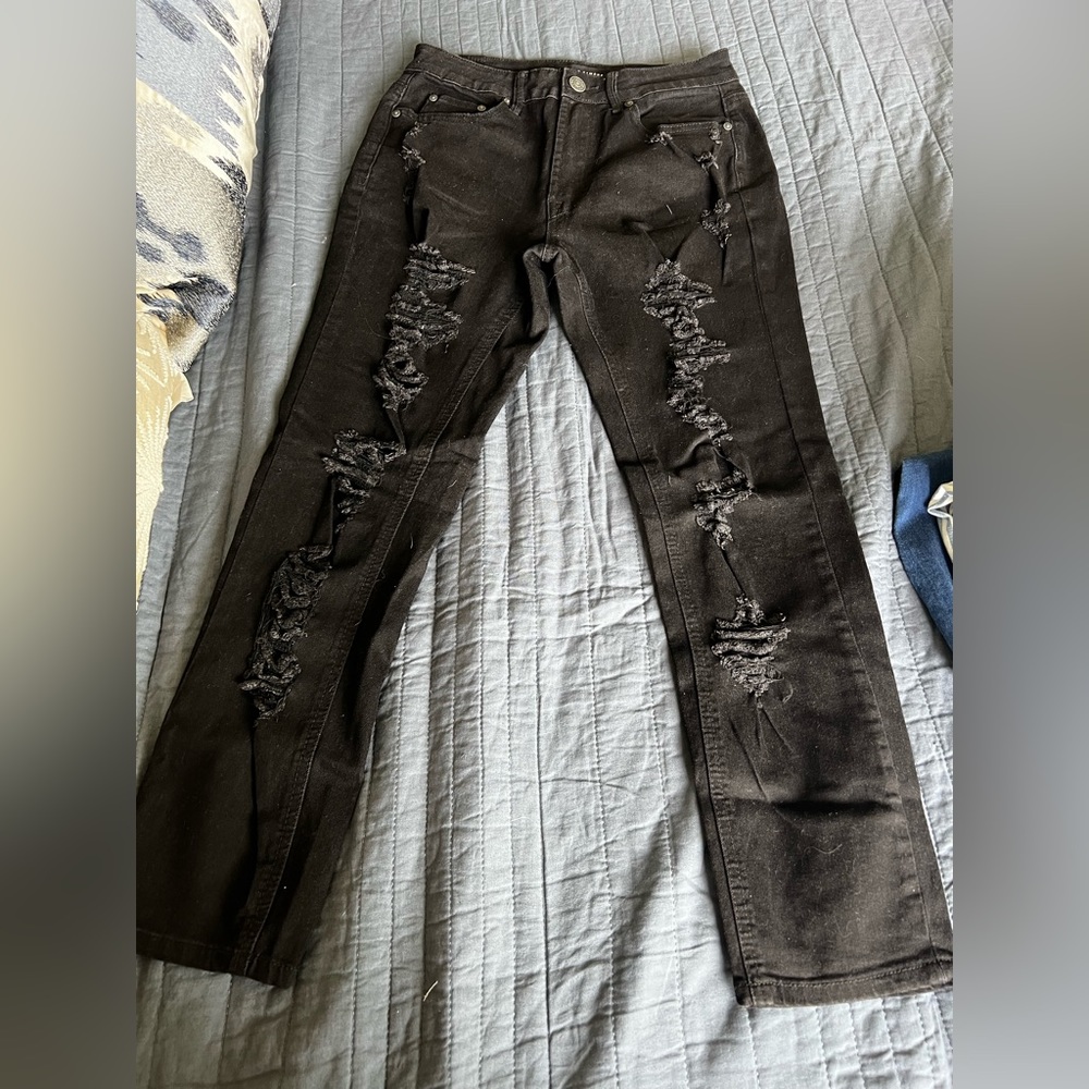 Black distressed skinny jeans - size 5 never worn